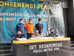 Polisi Usut Grup WA Muslim Cyber One Sumber Video Azan Jihad