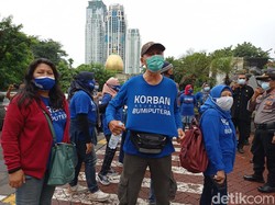 Tagih Pencairan, Puluhan Nasabah Geruduk Kantor Bumiputera
