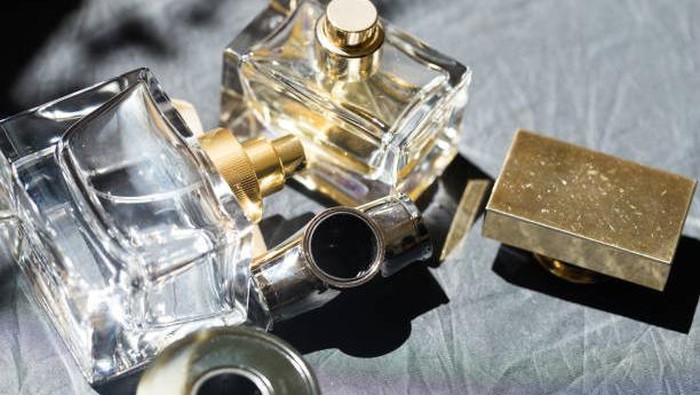 Rekomendasi Parfum Lokal yang Wanginya Nempel Terus di Badan Kamu!