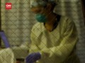 VIDEO: Mempersiapkan Hati di Bayang Kematian Pasien Covid
