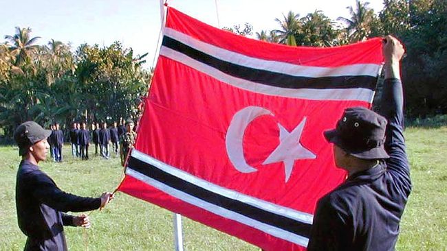 Wakil Ketua MPR Ahmad Muzani bertemu Mendagri Tito Karnavian untuk membicarakan kemungkinan pengibaran bendera Aceh di bawah bendera merah putih.