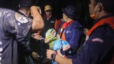 FOTO: Medan dan Deli Serdang Sumut Dikepung Banjir Hujan deras yang mengguyur wilayah Medan dan Deli Serdang, Sumatera Utara sejak Kamis (3/12) malam mengakibatkan banjir yang merendam permukiman warga.