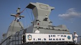 FOTO: Israel Datangkan Saar 6, Kapal Perang Tercanggih Israel pada Rabu (2/12) menerima kedatangan sebuah kapal perang korvet tercanggih bautan Jerman, Saar 6 di Pelabuhan Haifa.