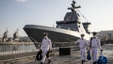 FOTO: Israel Datangkan Saar 6, Kapal Perang Tercanggih Israel pada Rabu (2/12) menerima kedatangan sebuah kapal perang korvet tercanggih bautan Jerman, Saar 6 di Pelabuhan Haifa.