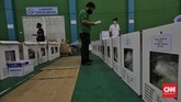 FOTO: Kebut Persiapan Distribusi Logistik Pilwalkot Tangsel Pelaksanaan pemungutan suara akan dilaksanakan dalam hitungan hari, sehingga pelaksanaan penyiapan logistik dan distribusinya menuju TPS pun dikebut.