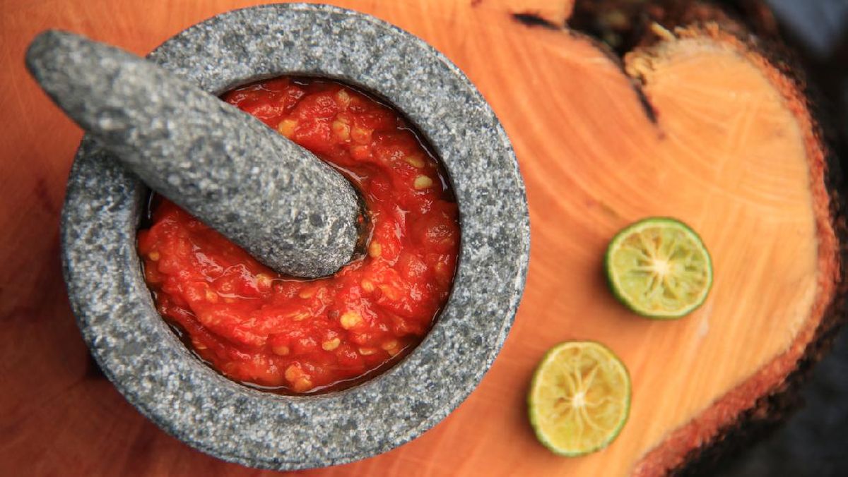 Masak Sambal Bikin Bersin, Ini Trik Jitu Mengatasinya