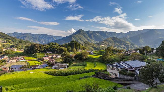 Naik kereta wisata nampaknya harus masuk dalam daftar perjalanan turis saat gerbang pariwisata Jepang dibuka kembali di masa depan.