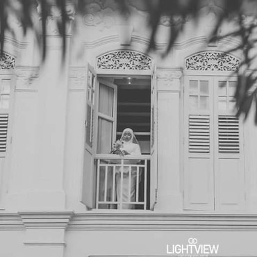 Ditinggal Tunangan tanpa Alasan, Wanita Ini Foto Prewedding Sendirian