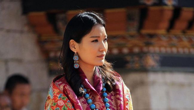 The Love Story of Jetsun Pema, the Queen of Bhutan: From Ordinary Girl to Future Queen