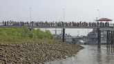 FOTO: Pengungsi Rohingya Ditempatkan di Pulau Terpencil Badan bantuan internasional dan PBB telah menentang keras upaya pemindahan pengungsi Rohingya sejak pertama kali diusulkan pada 2015.
