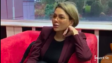 img-title Wanita Ngaku Mirip Nikita Mirzani, Netizen: Lebih Kayak Barbie Kumalasari