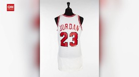 VIDEO: Jersey Michael Jordan Dilelang, Tembus Rp4,5 Miliar