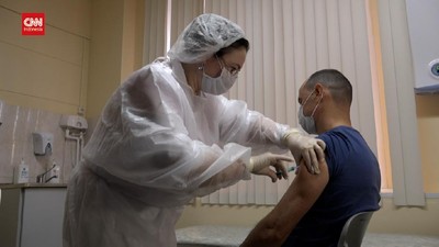 img-title VIDEO: Rusia Mulai Vaksinasi