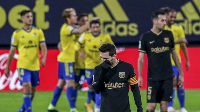 4 Pilihan Messi Usai Kontrak di Barcelona Habis Megabintang Lionel Messi saat ini memiliki empat pilihan setelah kontrak di Barcelona habis pada akhir musim nanti.