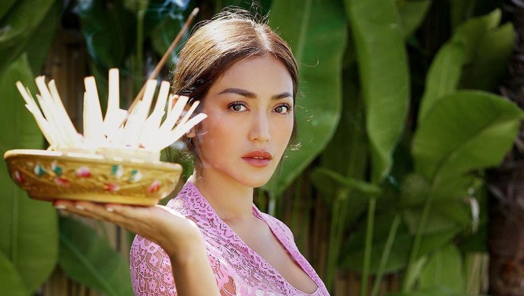Jessica Iskandar Jessica Iskandar