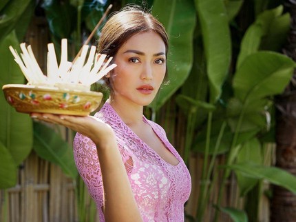 Jessica Iskandar Dikabarkan Pindah Agama di Bali, Ini Faktanya Bun