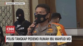 VIDEO: Polisi Tangkap Pedemo Rumah Ibu Mahfud MD