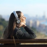Tidak Semua Orang Tahu, Ternyata Mendengarkan Musik Juga Bermanfaat untuk Kesehatan
