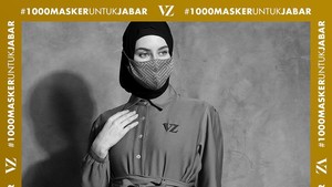 Desainer Vivi Zubedi Bagikan 1000 Masker Gratis Kain Batik Sunda