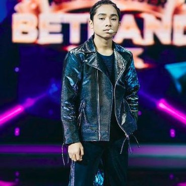 Lirik Lagu Salah Mencintai - Betrand Peto