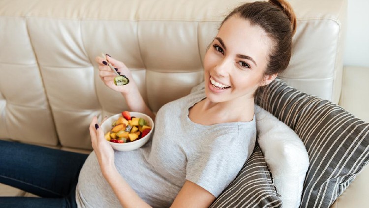 pregnant young woman