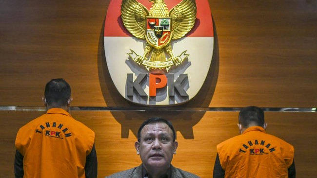 Kronologi kasus penyidik KPK minta uang ke Walkot Tanjung Balai untuk menghentikan kasus berawal dari pertemuan di rumah Wakil Ketua DPR Azis Syamsuddin.