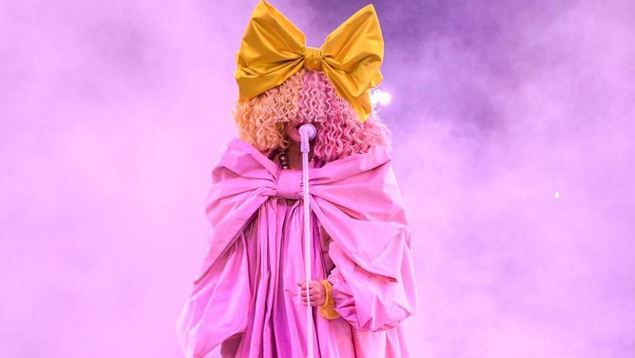 Lirik Lagu Snowman - Sia Lirik Lagu Snowman - Sia