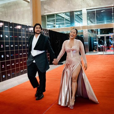 Tara Basro Ibaratkan Tahun 2021 Seperti Cokelat