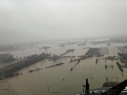 Parahnya Banjir di Italia Dilihat dari Udara