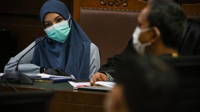 ICW menilai proses hukum Pinangki Sirna Malasari hanya dagelan. Banyak celah hukum yang tak dibongkar Kejaksaan Agung.