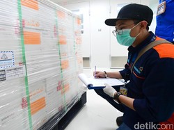 Menkominfo Janji Informasi Kedatangan Vaksin Corona Akurat
