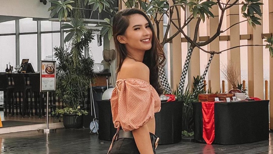 10 Potret Seksi Soraya Rasyid