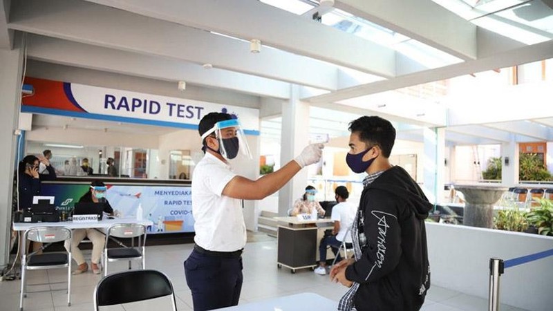 PT Angkasa Pura I (Persero) memastikan penerapan protokol kesehatan yang ketat pada masa libur Natal 2020 dan Tahun Baru 2021.