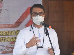 Bupati Sinjai Umumkan Positif COVID-19, Keluhkan Tenggorokan Gatal-Batuk