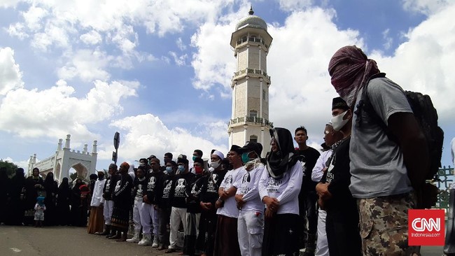 Ketua FPI Aceh menyatakan bila Imam Besar mereka Rizieq Shihab hijrah ke sana akan dilindungi pihaknya dengan risiko apapun.