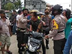 Sebelum Bakar Istri hingga Tewas, Pria di Dumai Siram Bensin ke Warung