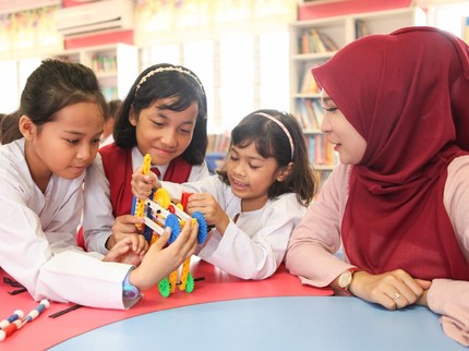 Anak Masuk SD Berbasis Agama atau Umum, Bunda Harus Pilih Mana?