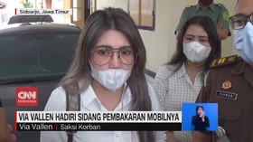 VIDEO: Via Vallen Hadiri Sidang Pembakaran Mobilnya