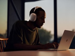 Apple AirPods Max Dirilis, Harganya Nyaris Setara iPhone 12 Mini