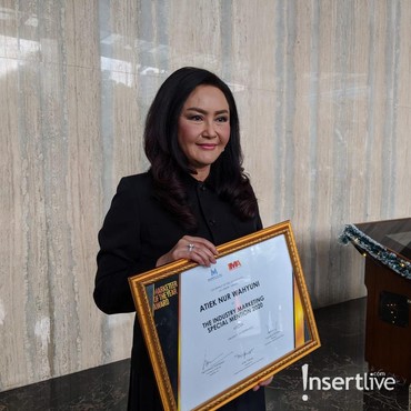 Atiek Nur Wahyuni Dapat Penghargaan di Marketeers of The Year 2020