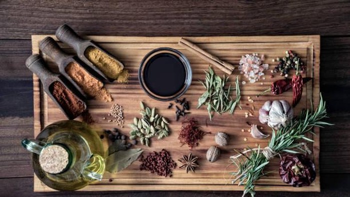 Bahan-bahan Tradisional Ini Ternyata Bisa Bantu Menurunkan Berat Badan Kamu, Loh!