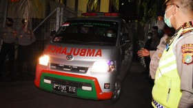 Viral Fortuner Adang Ambulans di Depok, Siapa yang Paling Prioritas?