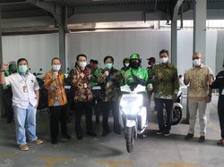 Pertamina & Gojek Siapkan Pilot Commercial Kendaraan Listrik