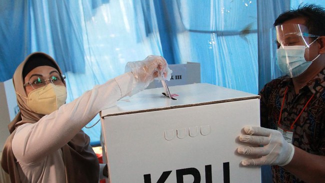 Pemerintah, DPR, dan KPU akhirnya sepakat tanggal pemungutan suara Pemilu Serentak dan Pilkada Serentak 2024 yakni 14 Februari dan 27 November.
