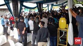 Kerumunan Benyamin-Pilar Abai Protokol Kesehatan, Polisi Diam