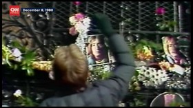 VIDEO: Para Fan Mengenang 40 Tahun Kematian John Lennon