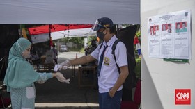 FOTO: Tema Kangen Sekolah di TPS Unik Pilkada Tangsel