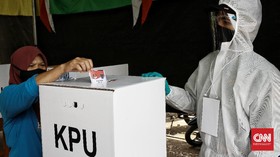 FOTO: Pilkada Depok dan Protokol Kesehatan di TPS