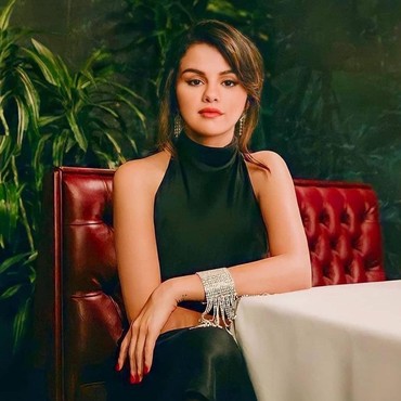 Bantah Dekati Jimmy Butler, Selena Gomez Tak Mau Buru-buru Pacaran