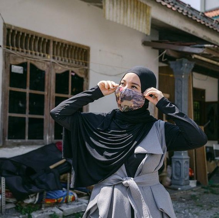 <p>Di waktu luangnya menemani suami, Chacha tidak lupa untuk me time nih. (Foto: Instagram @chafrederica)</p>